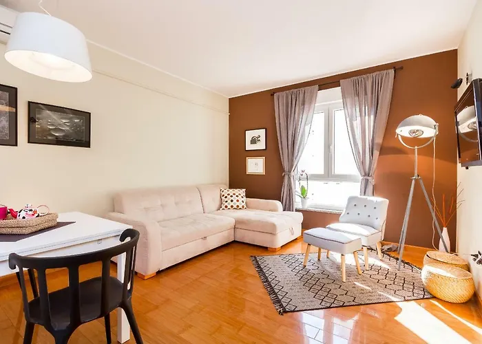 City Stylish Apartment