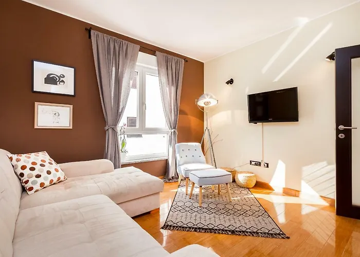 City Stylish Apartment