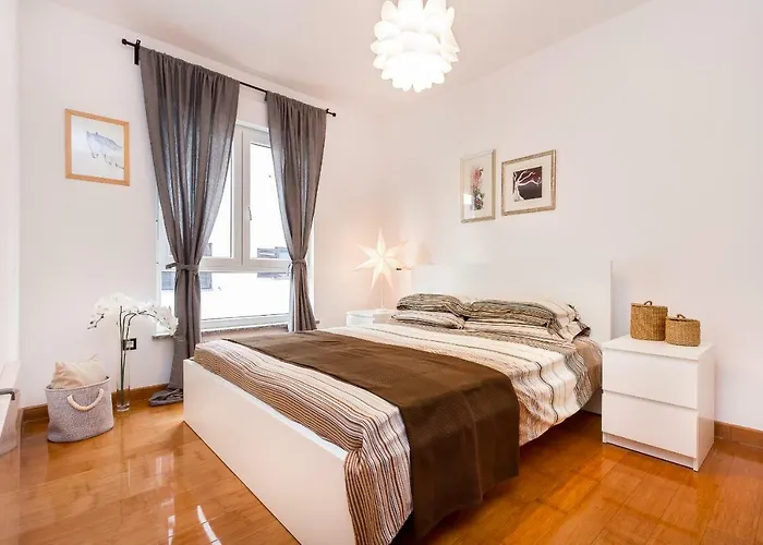 City Stylish Apartment
